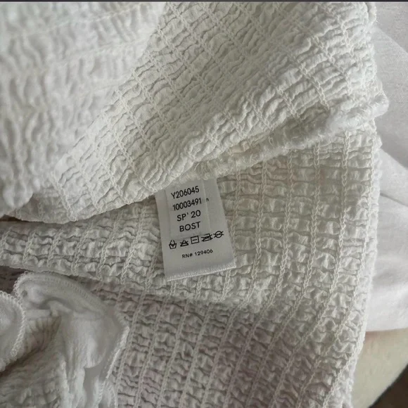 VENUS White Textured Blouse - Picture 5 of 5